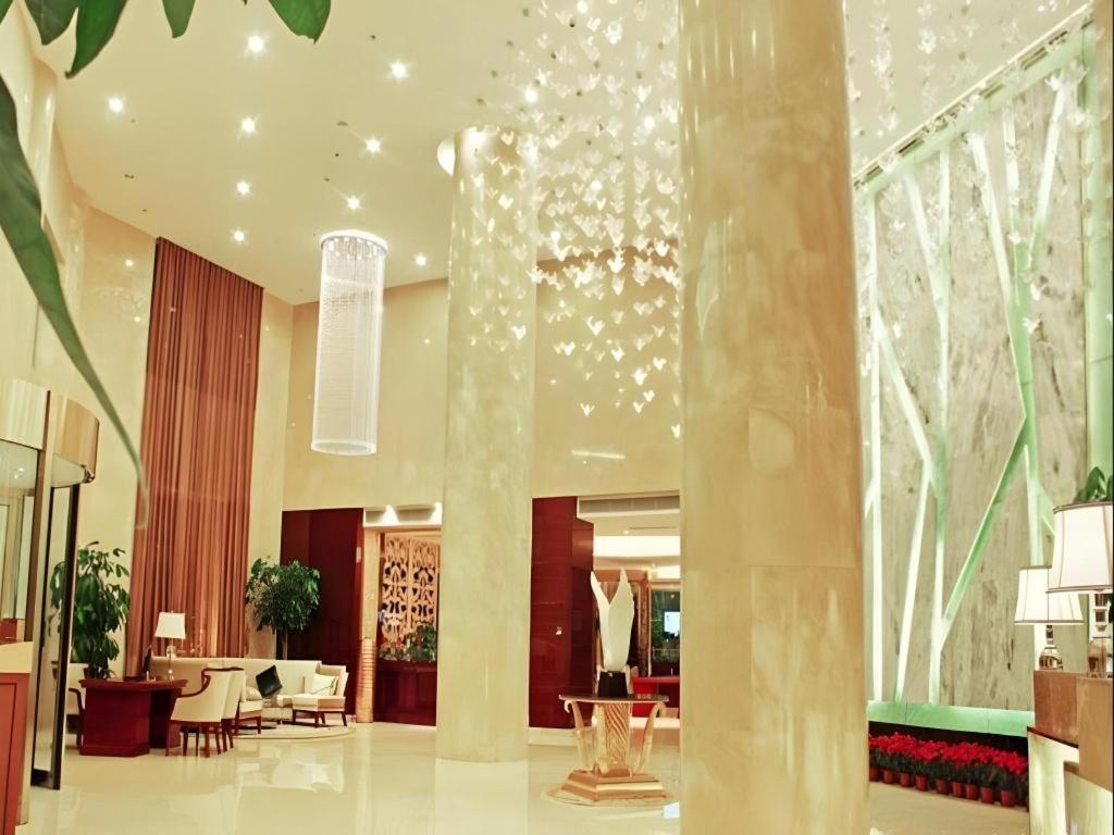 Chengdu Yinsheng International Hotel Supoqiao Exterior foto